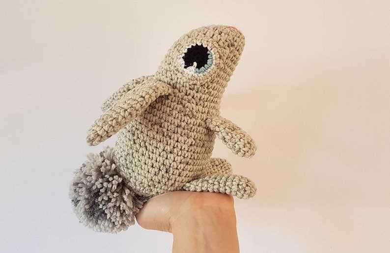 Easy knit rabbit pattern