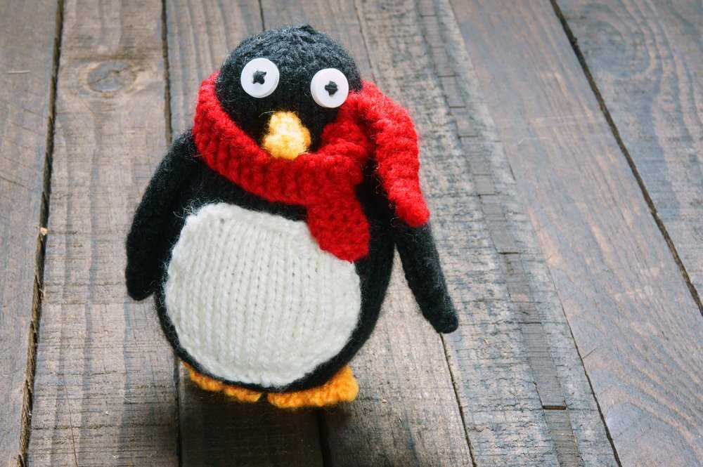 Easy knitted penguin pattern