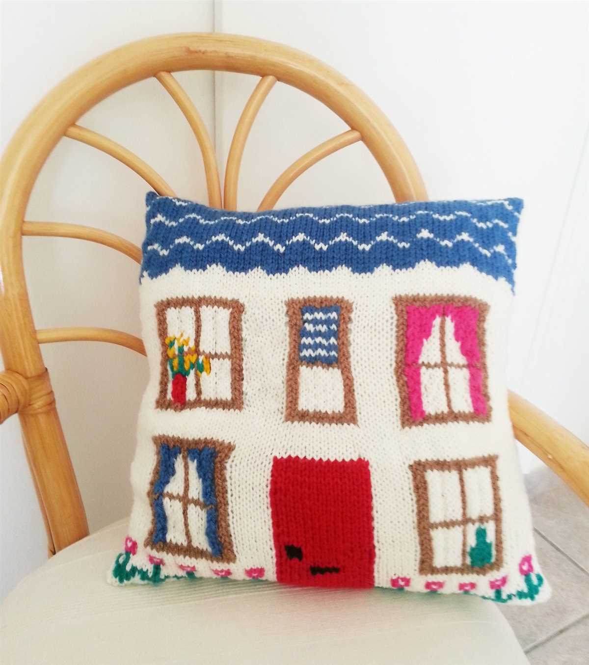 Fair isle cushion knitting pattern
