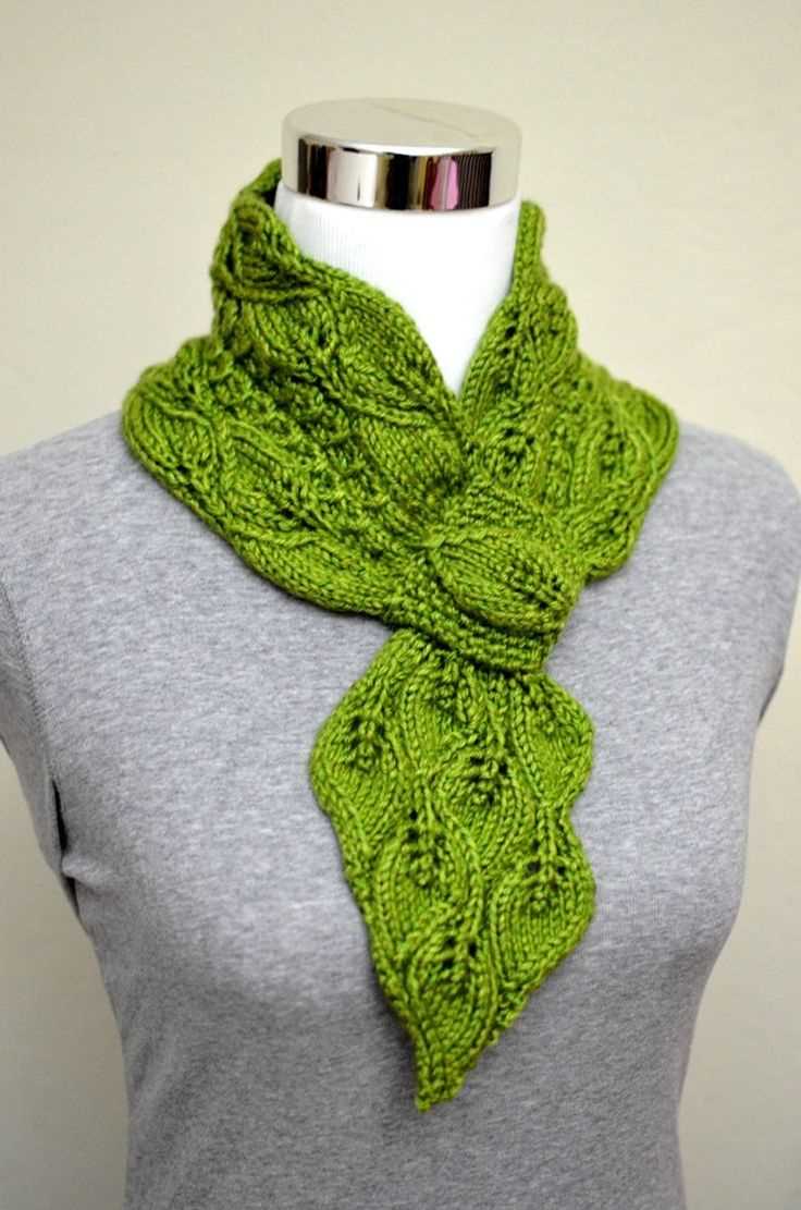 Falling leaves scarf knitting pattern