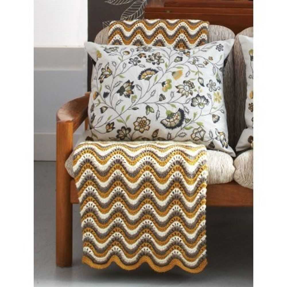 Feather and fan knitting pattern blanket