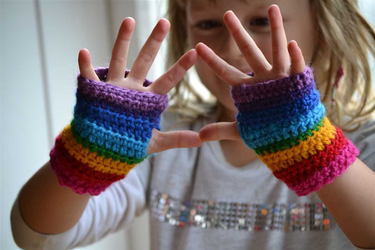 Finger gloves knitting pattern