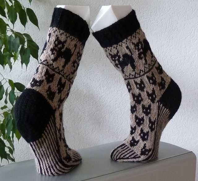 Free knitted witch hat pattern
