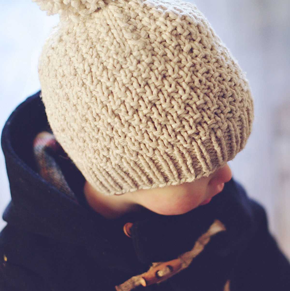 Free knitting patterns hats aran wool