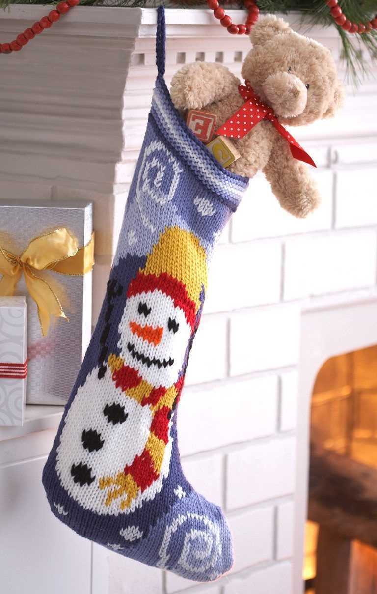 Free pattern for knitted christmas stocking