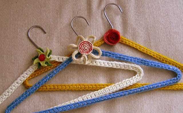 Free patterns for knitted or crochet coat hanger covers
