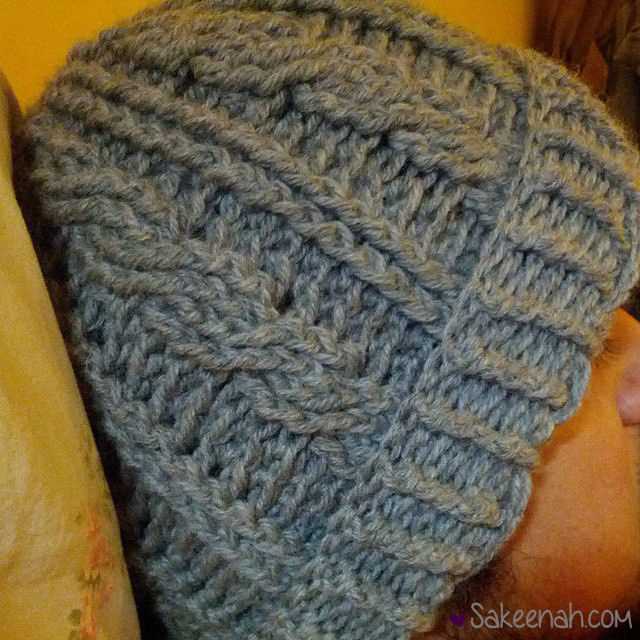 Free cable knit beanie pattern