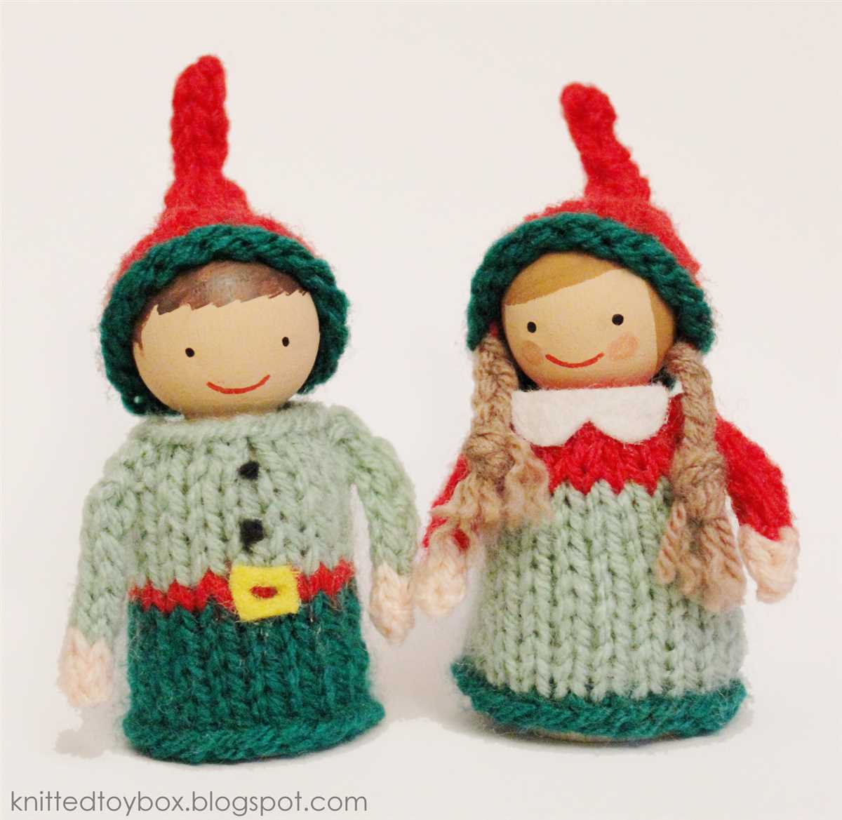 Free christmas knitting patterns uk