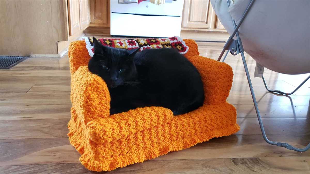 Free knitted cat couch pattern