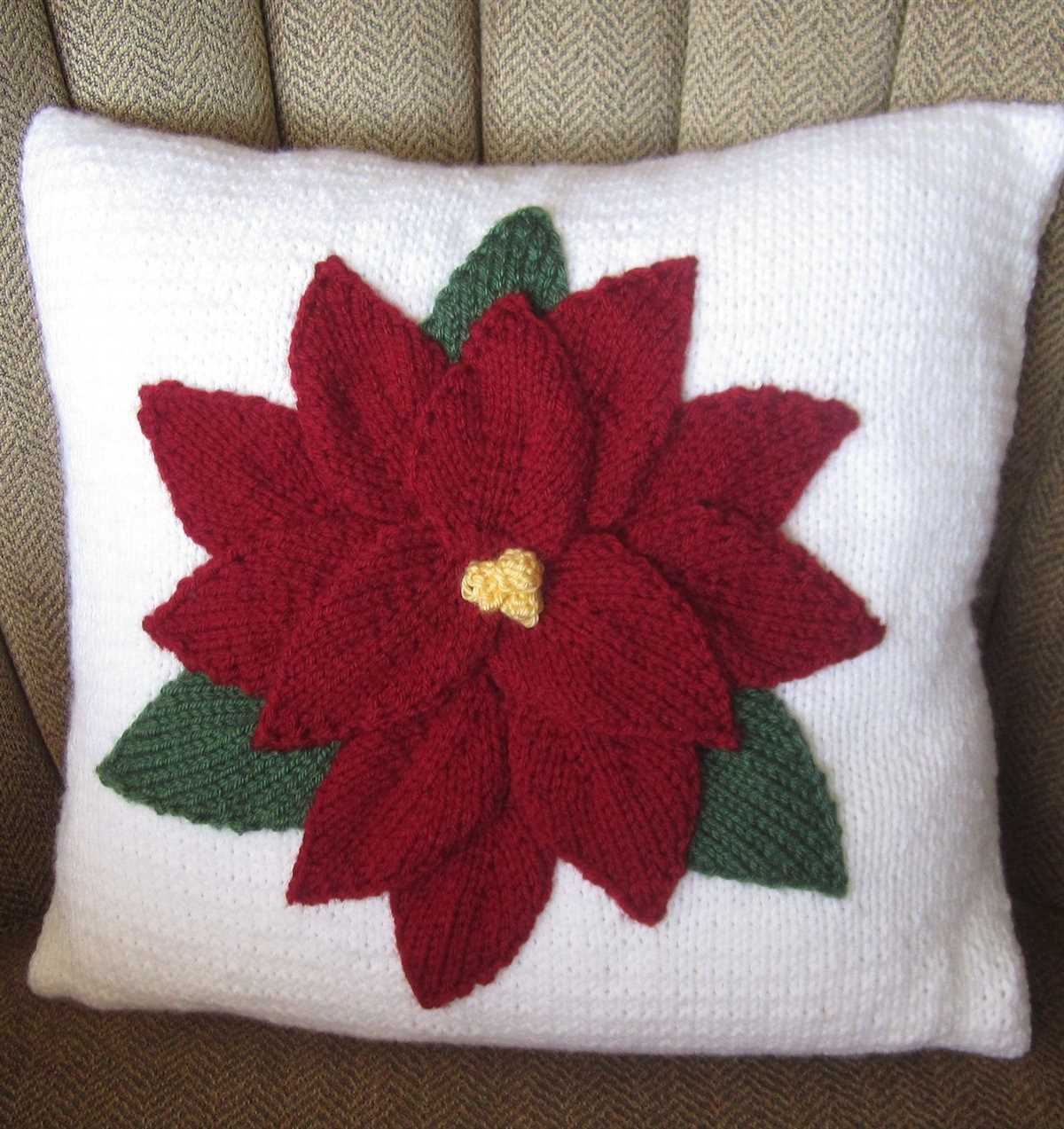 Free knitted poinsettia dishcloth pattern