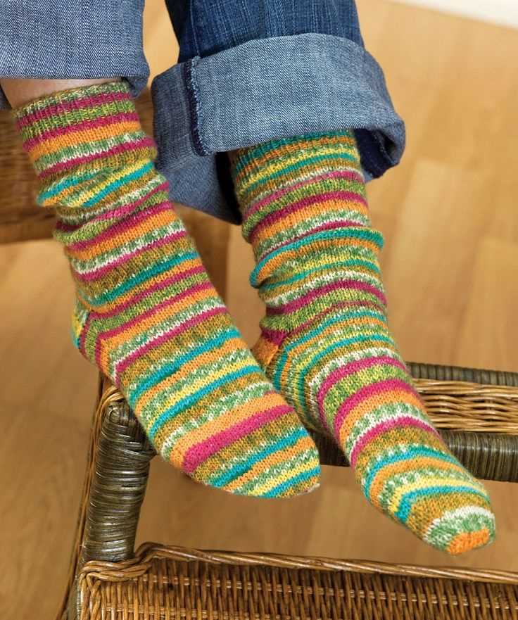 Free knitted sock patterns using sock yarn