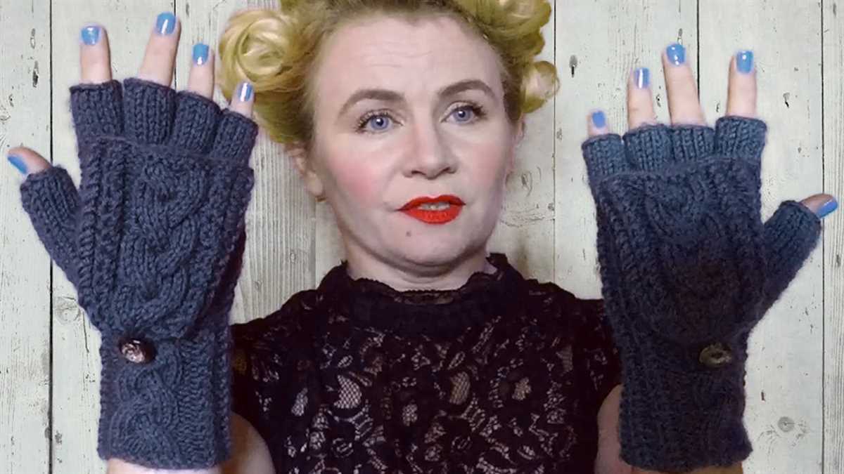 Free knitting pattern for ladies half finger gloves