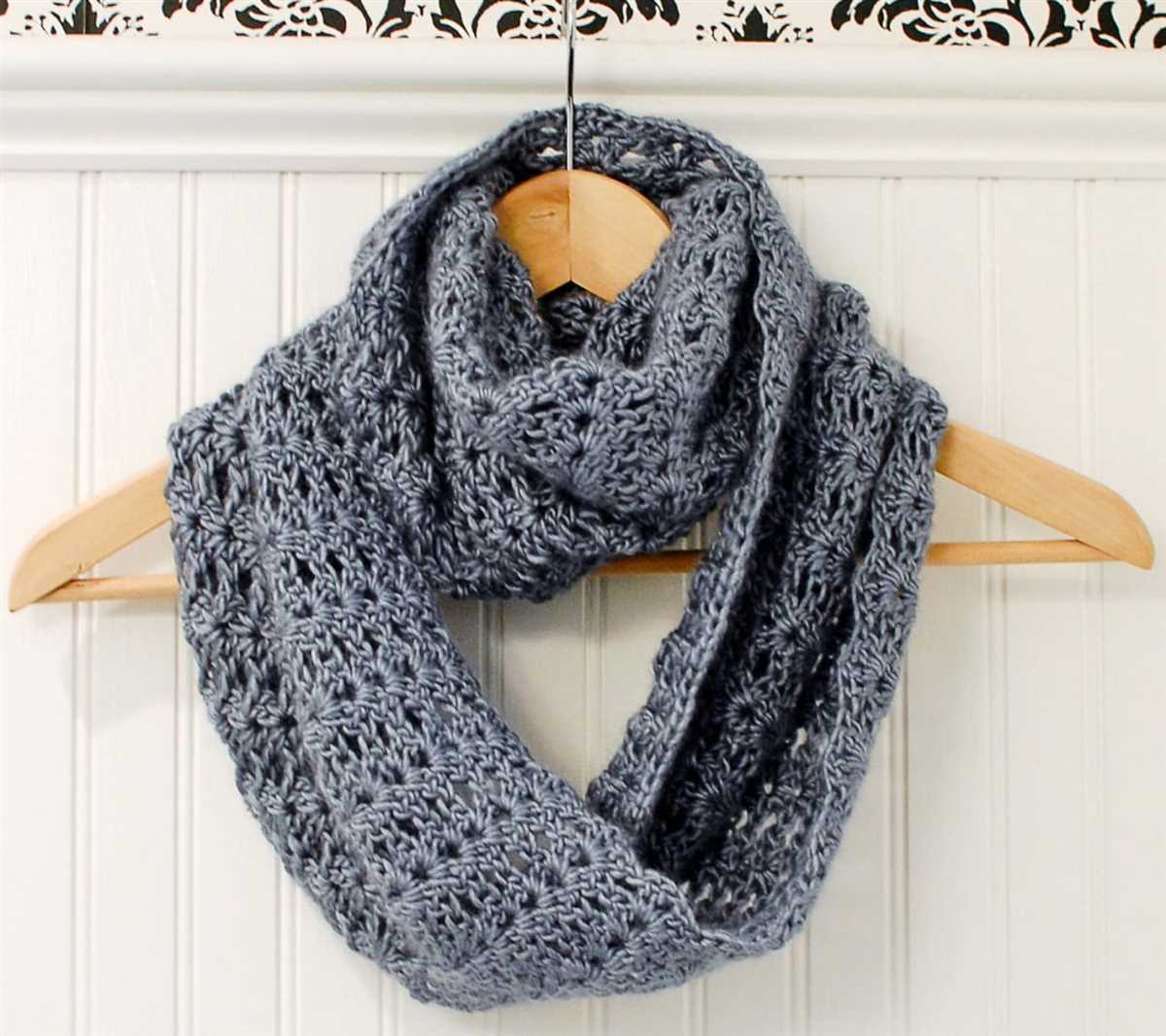 Free knitting pattern mobius infinity scarf