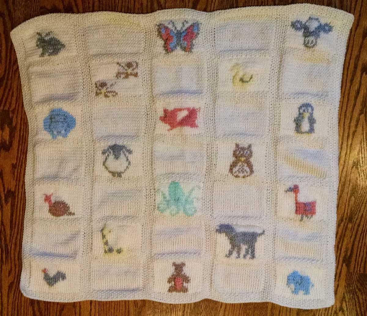 Free knitting patterns for baby blankets with animals