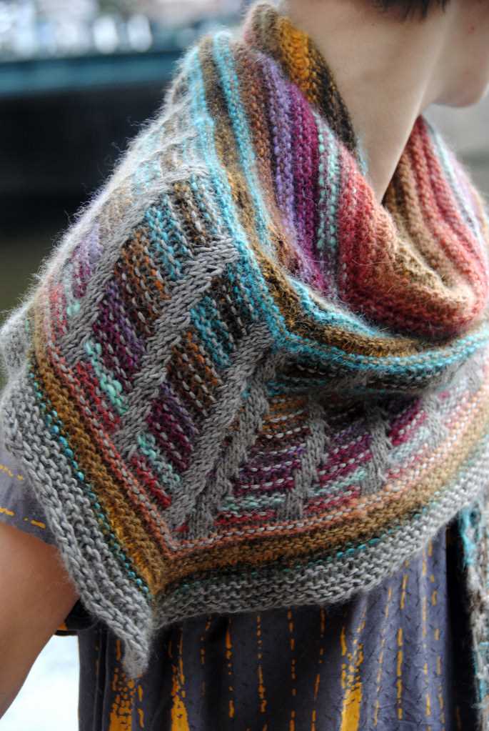 Free knitting patterns for winter scarves