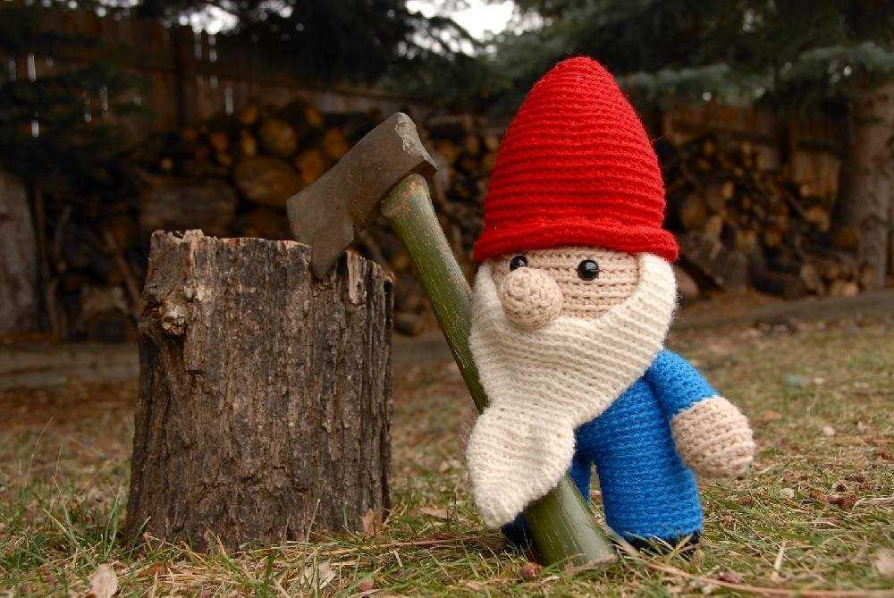 Gnome knitting patterns uk
