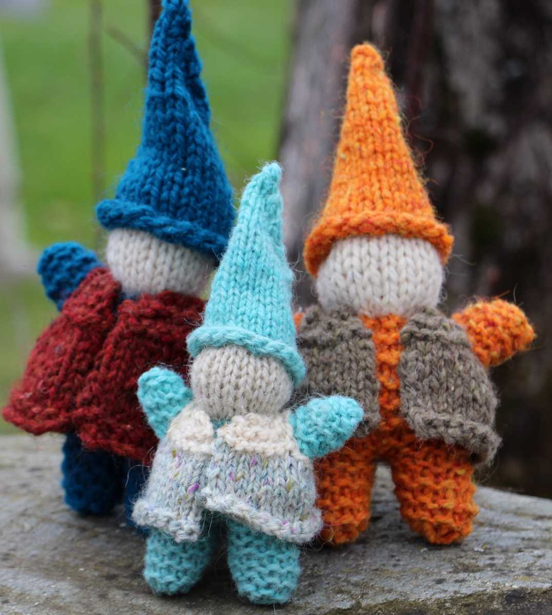 Gnome knitting patterns uk