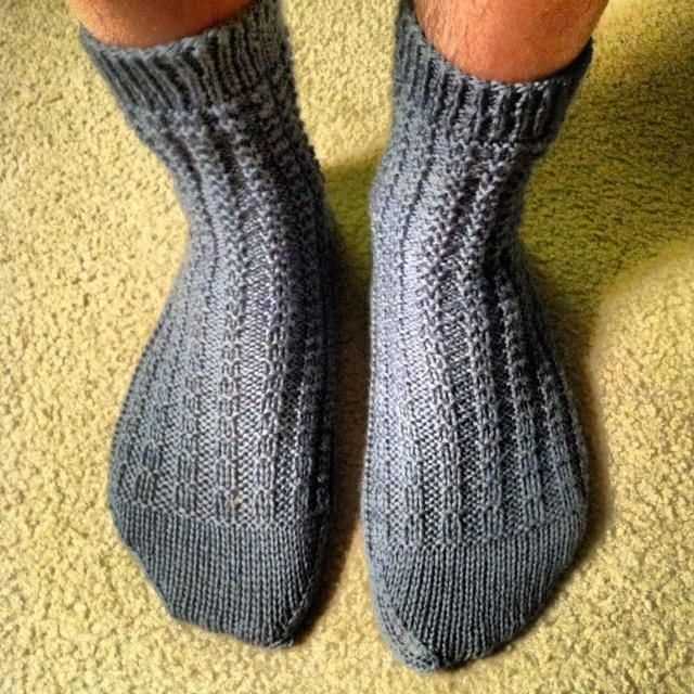 Hand knitted socks free patterns