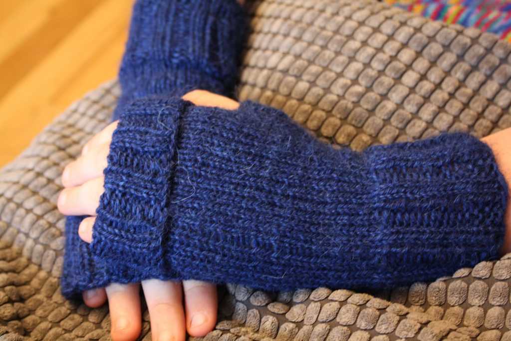 Hand warmer knit pattern free