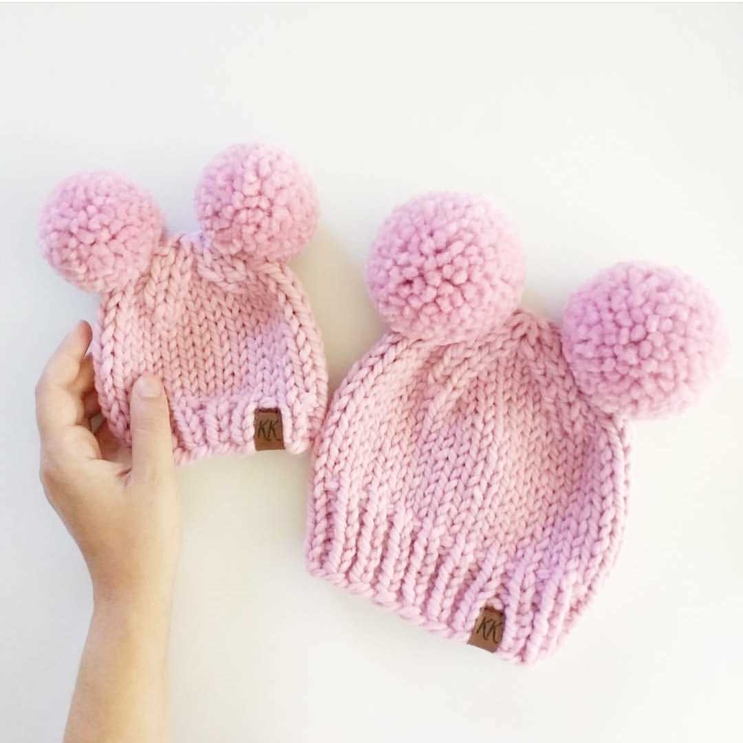 Hat with pom pom knitting pattern