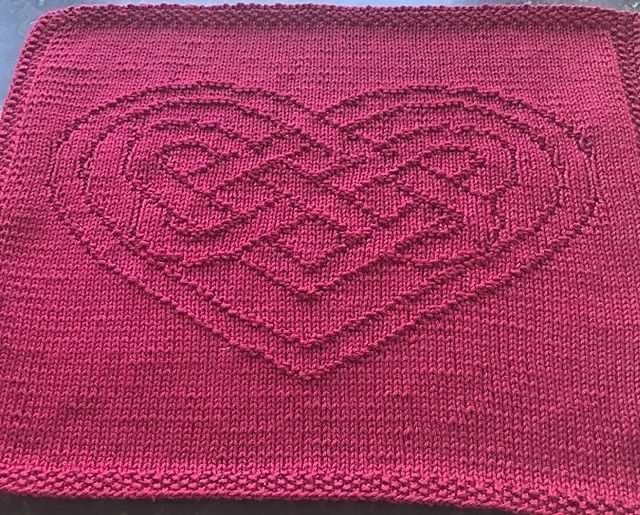 Heart shaped knitted dishcloth pattern