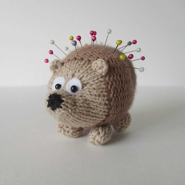 Hedgehog hat knitting pattern
