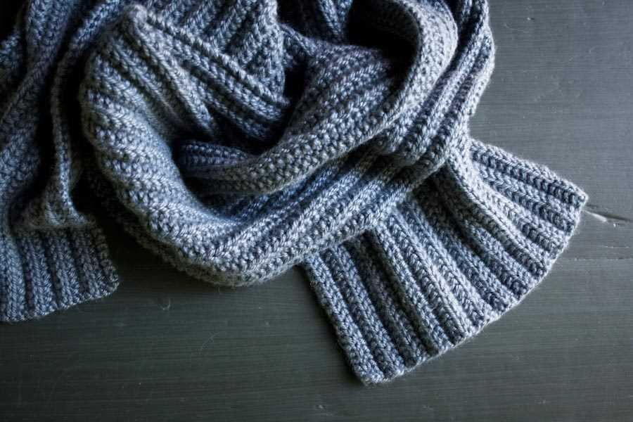 Knit and purl scarf pattern