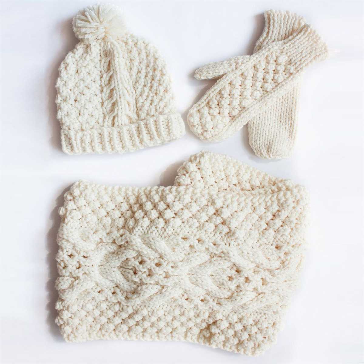 Knit hat and mittens free pattern