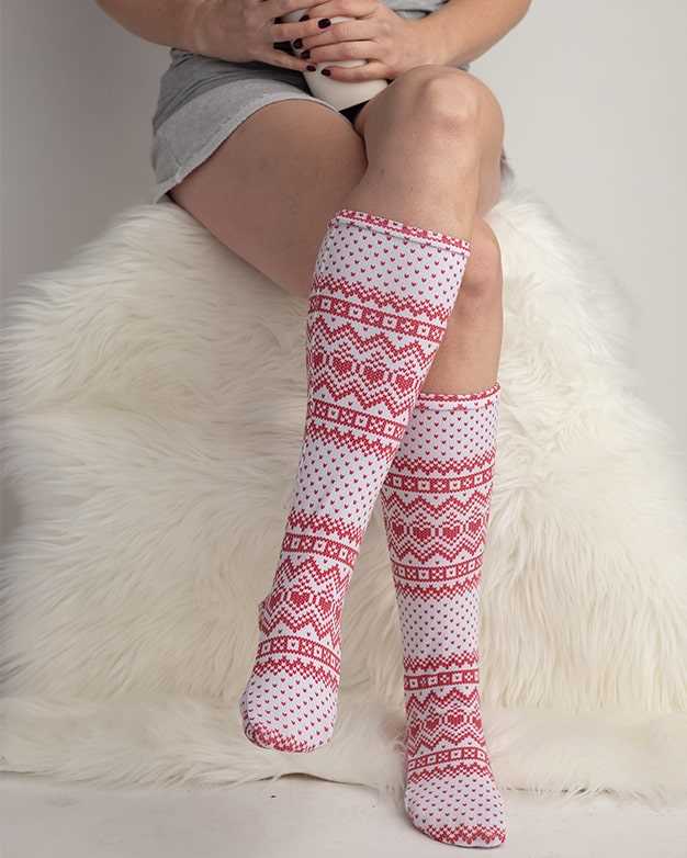 Knit knee socks pattern