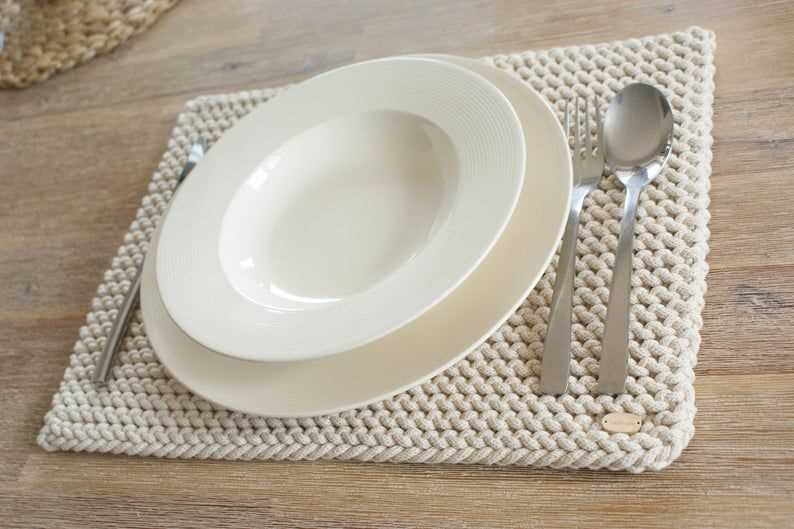 Design Your Own Unique Knit Placemats with this Pattern Knit placemats pattern
