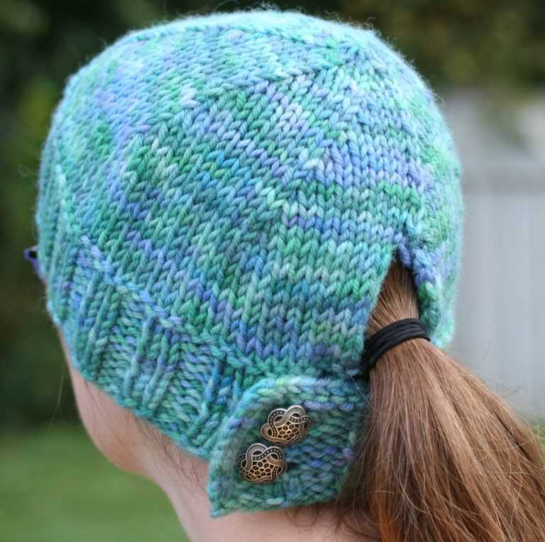 Knit ponytail hat pattern free