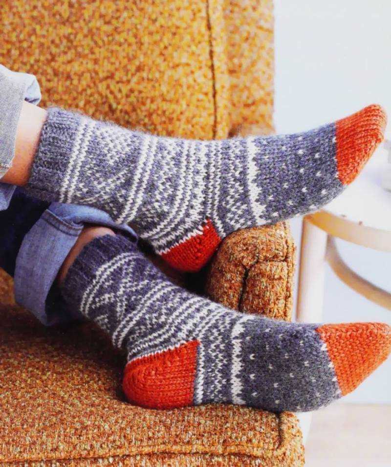 Knit socks 17 classic patterns for cozy feet