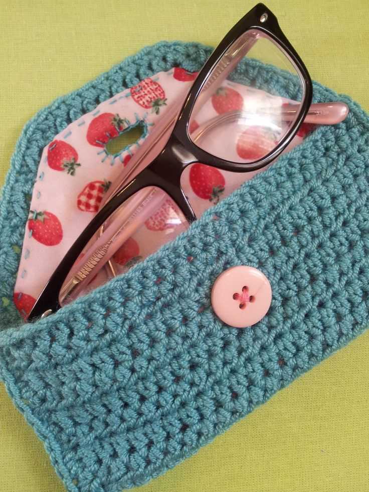 Knit glasses case pattern