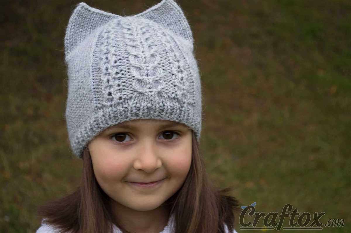 Knit hat with ears pattern free