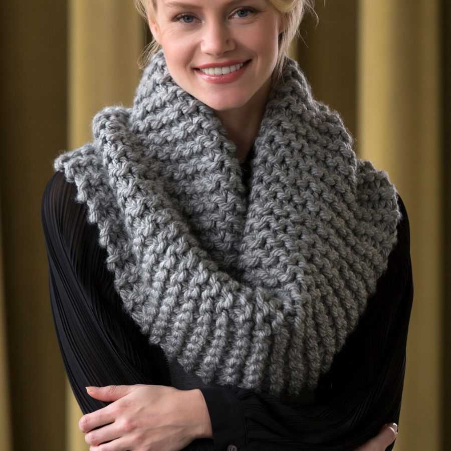 Knit pattern scarf