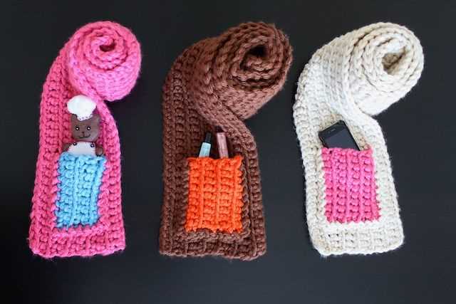 Knit scarf with pockets pattern
