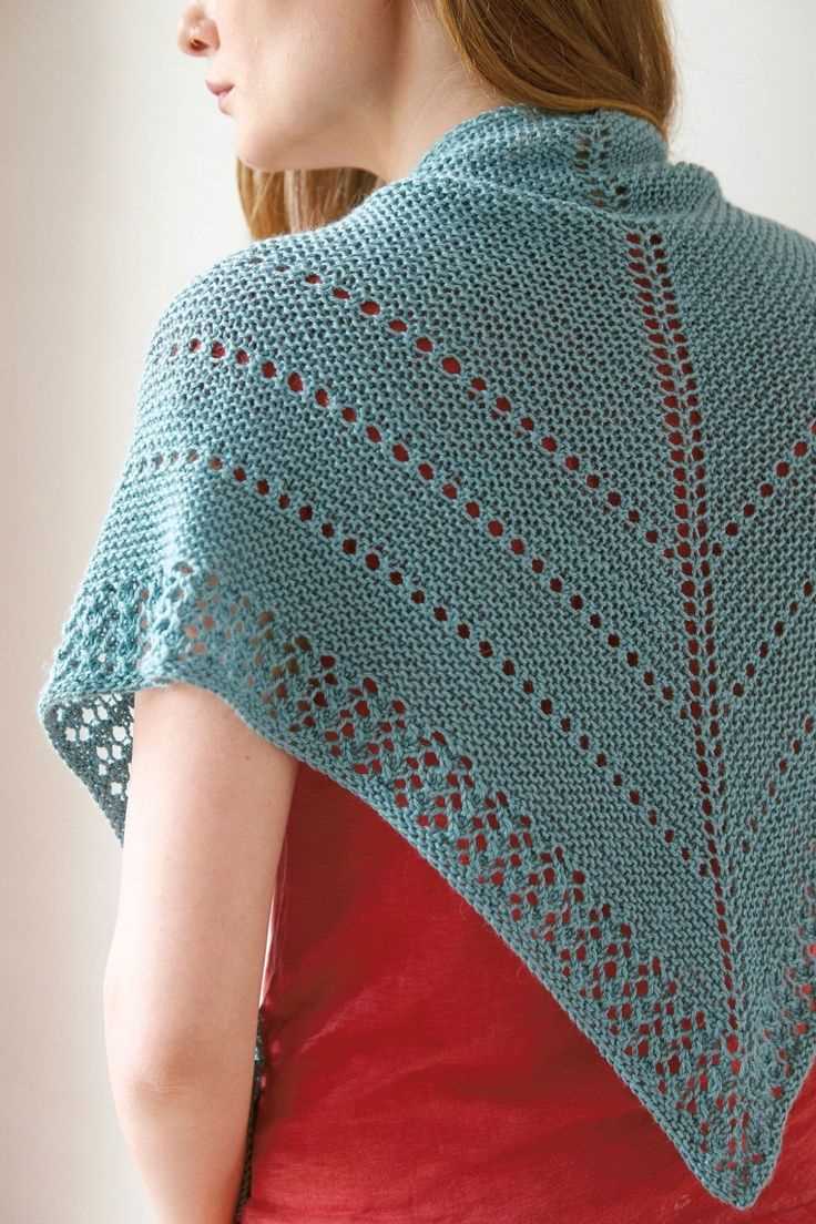 Knit triangle scarf pattern