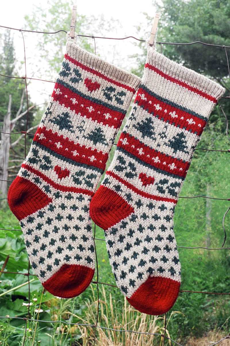 Knitted christmas stocking kits patterns