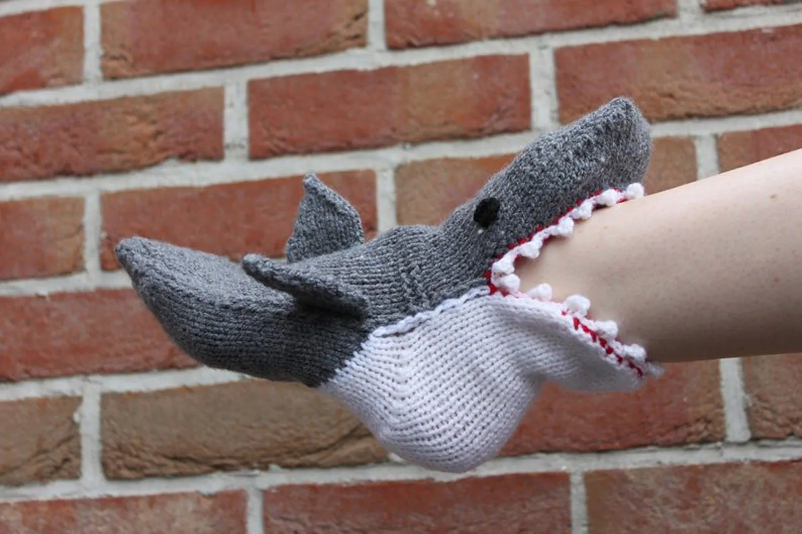 Knitted crocodile socks pattern free