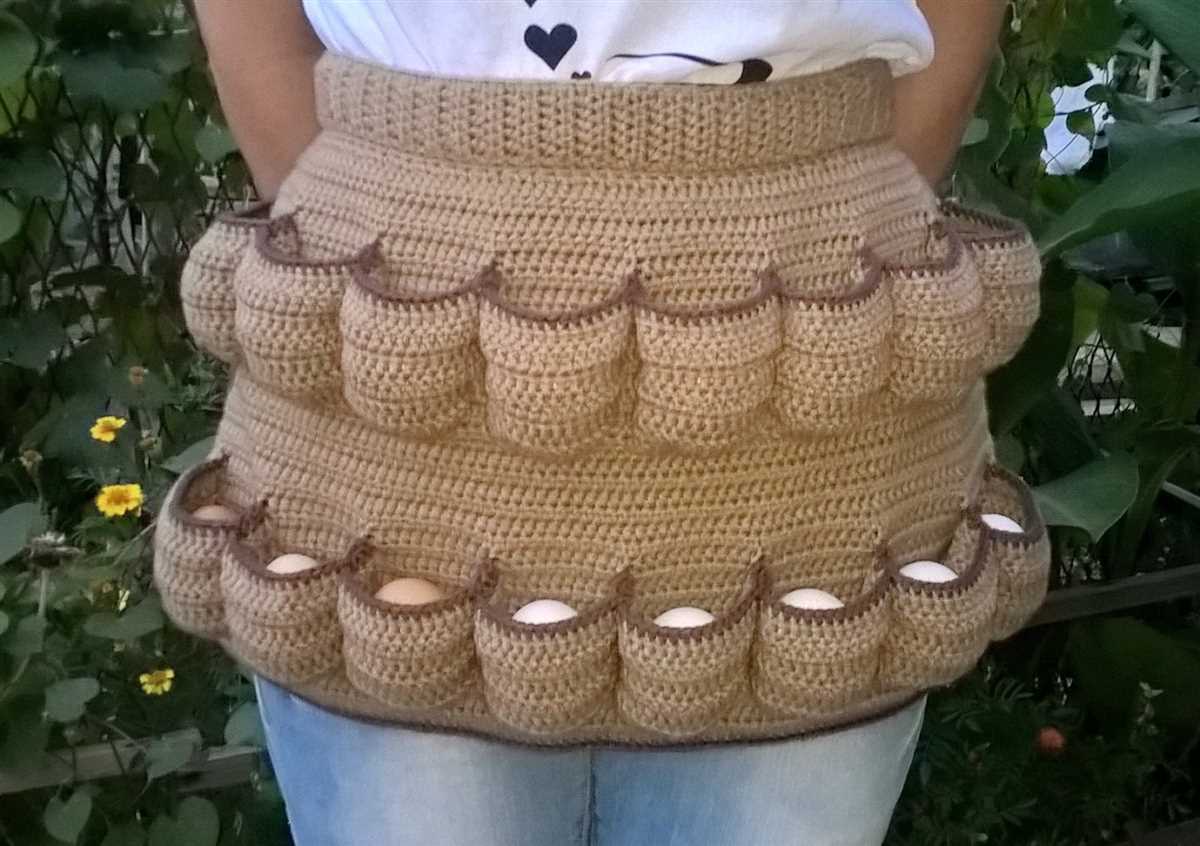 Knitted egg apron pattern
