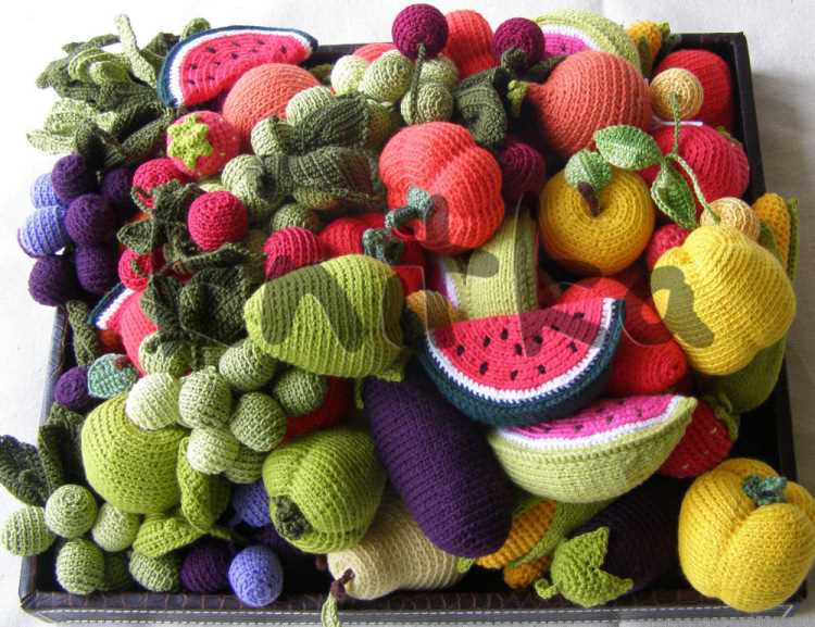 Knitted fruit and veg patterns