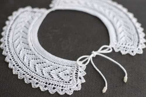 Knitted lace collar pattern