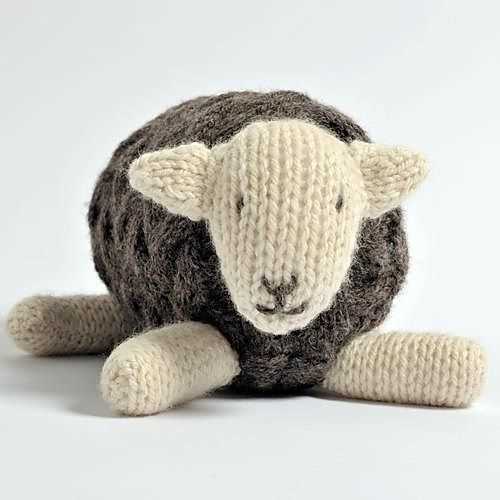 Knitted lamb pattern