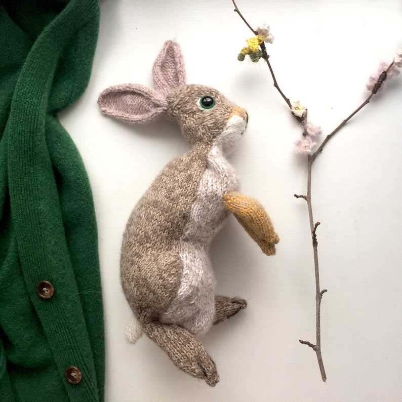 Knitted peter rabbit pattern