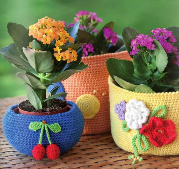 Knitted plant pattern