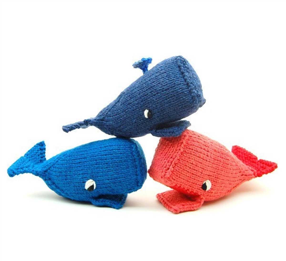 Knitted whale toy pattern