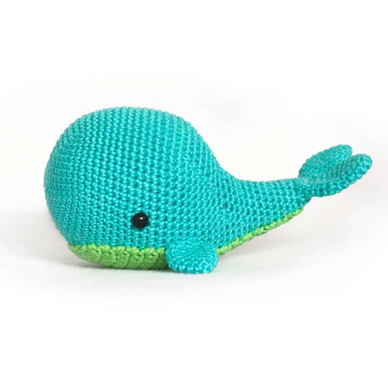 Knitted whale toy pattern