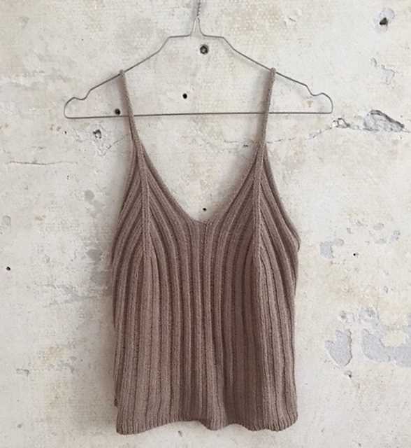 Knitted camisole pattern