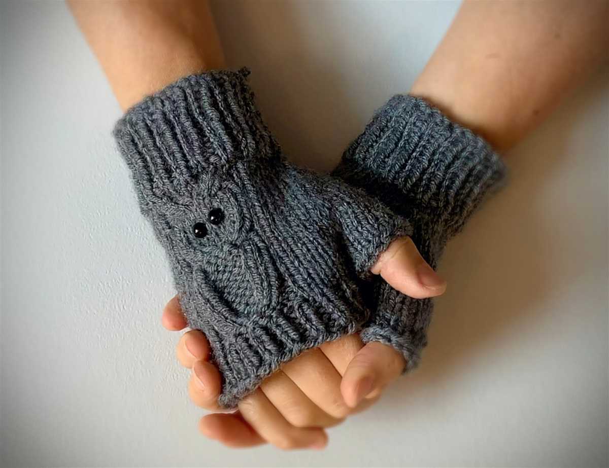 Knitted fingerless mittens pattern free