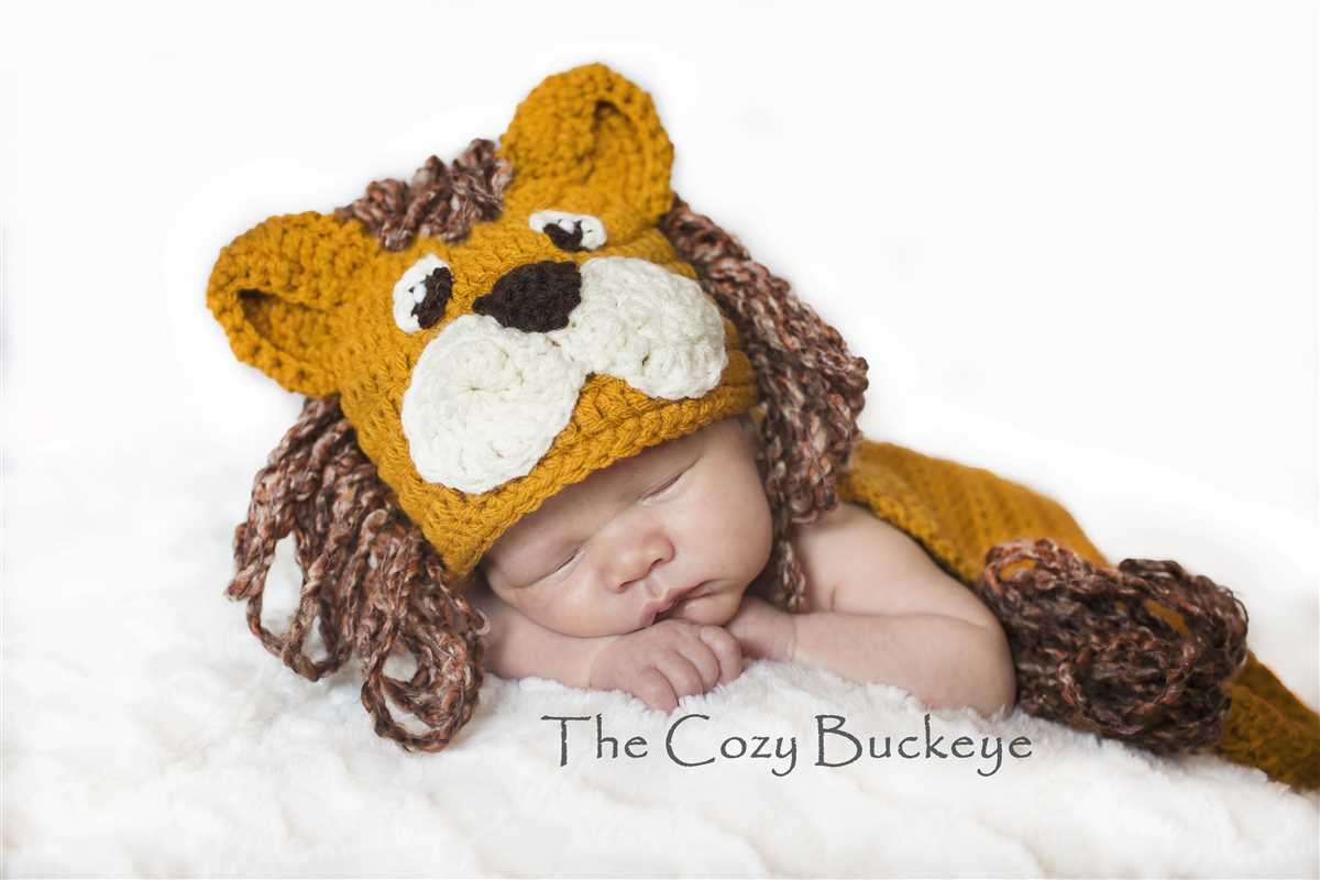 Knitted lion hat pattern